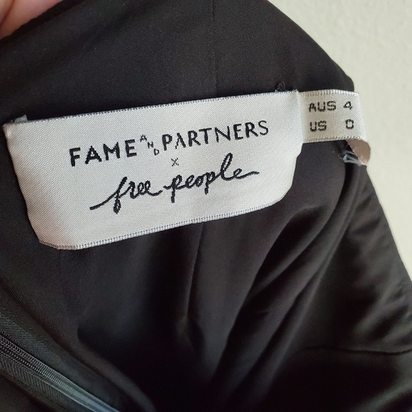 Fame and Partners Sasha Dress size 0 NWT - Picture 5 of 7